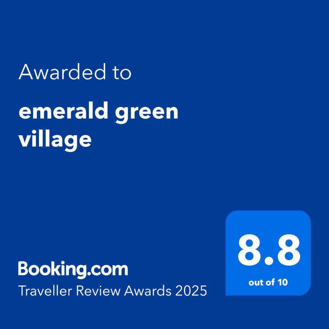 Emerald Green Village Экстерьер фото